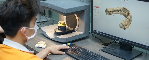 Dental CAD/CAM full contour